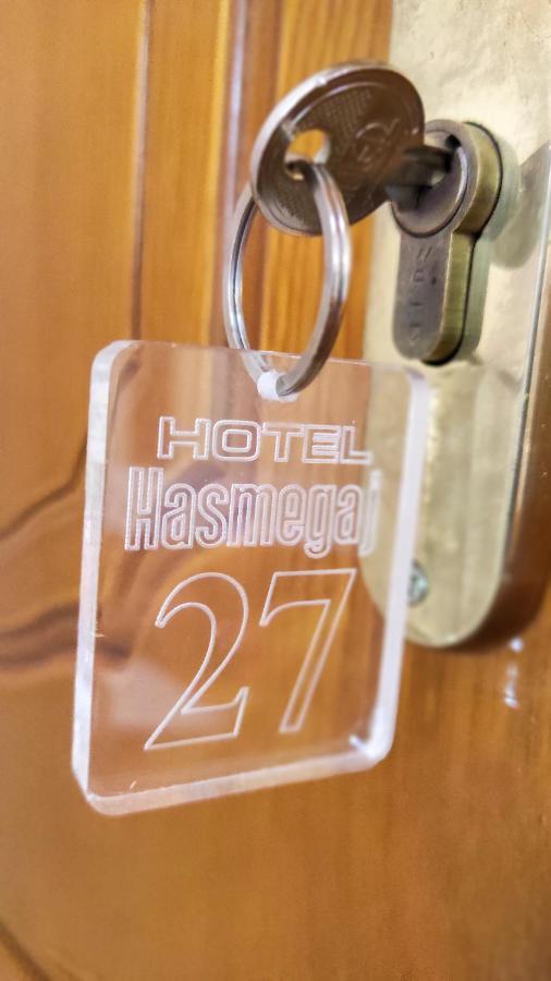 Hotel Hasmegaj Mahall' e Kryethuit ภายนอก รูปภาพ